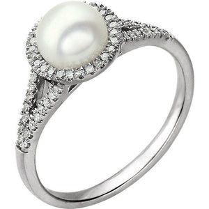 Freshwater Pearl & 1/5 ct tw Diamond 14k White Gold Ring June Birthstone Jewelry